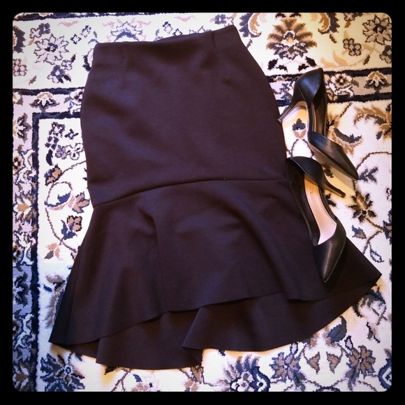 H&M Dresses & Skirts - Black H&M Mermaid Skirt